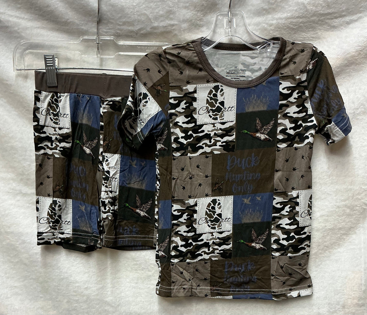 Carhartt Duck Hunting Only print short sleeve and shorts