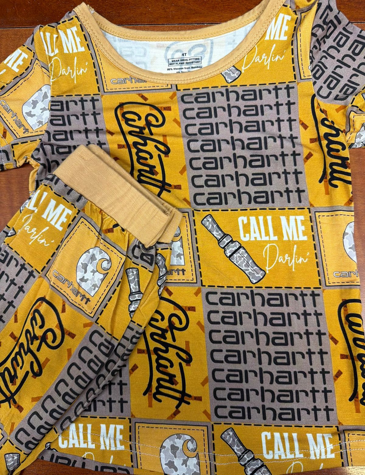 Carhartt Call Me Darlin’ print short sleeve and shorts