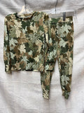 Camo leaf print